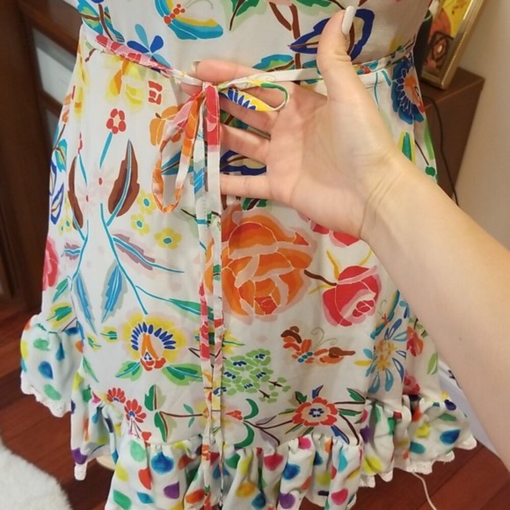NWT All Things Mochi Valeria White Wrap Floral Mini Dress, size XS - Picture 8 of 15